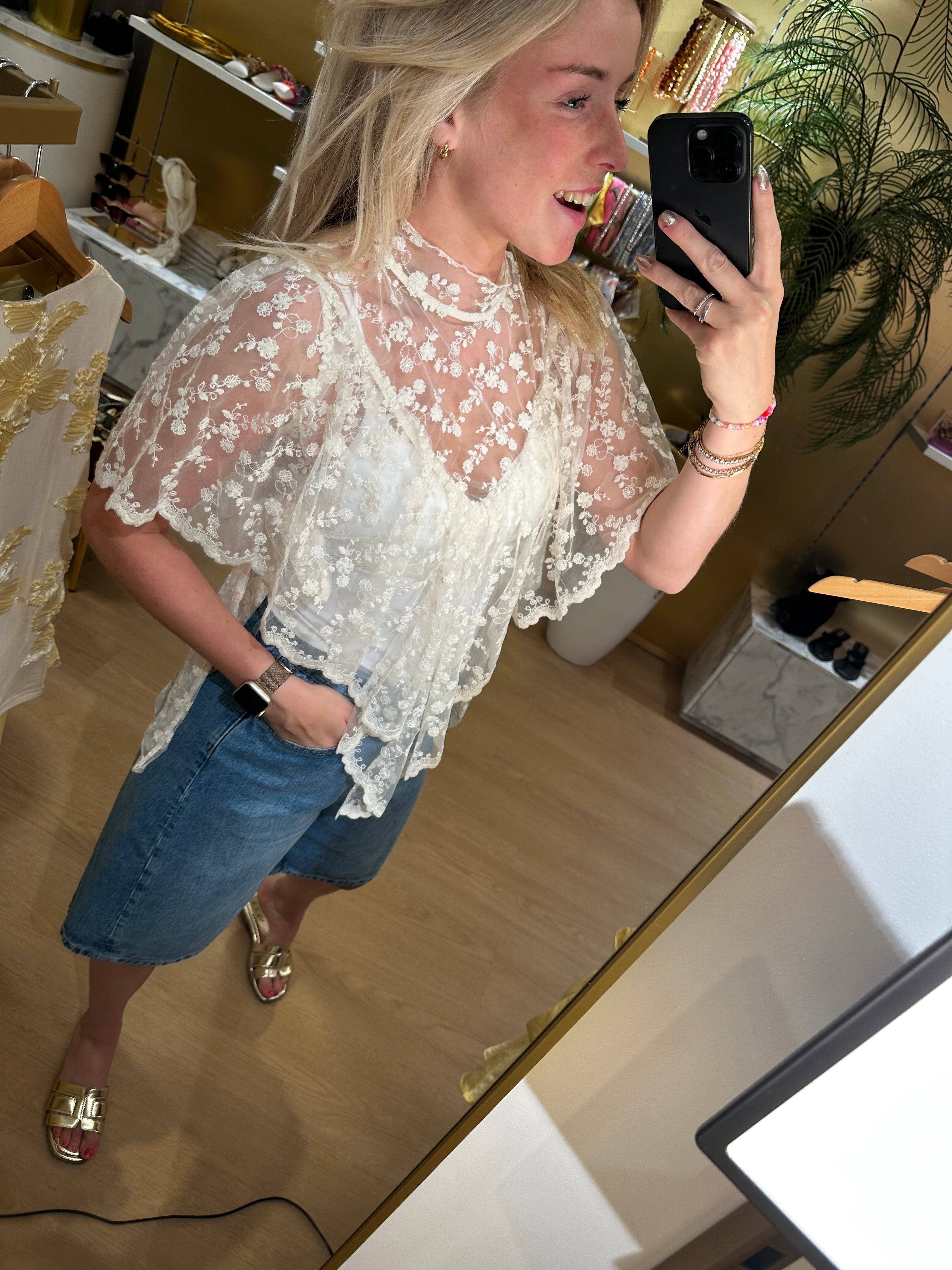 Studio Jolie Ruffle top Creme