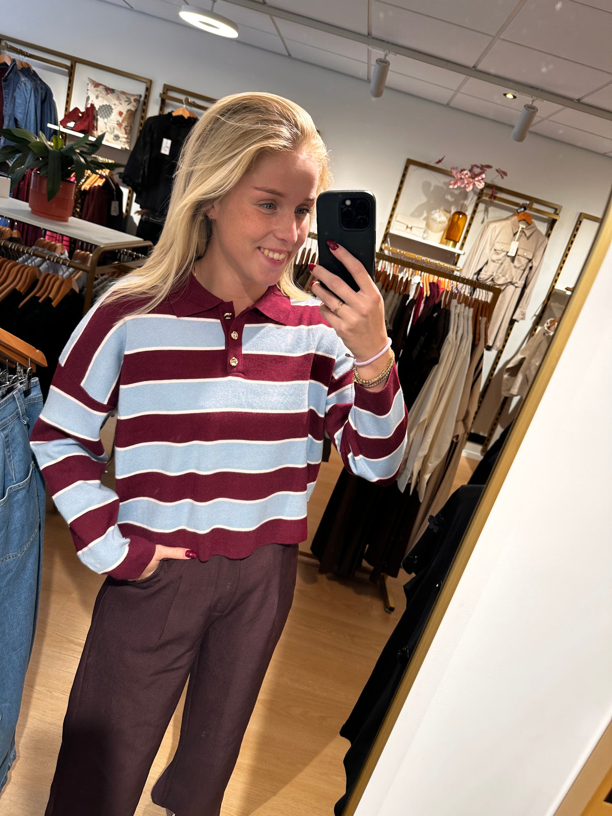 Studio Jolie Sweater daisy Rood - Studio Jolie