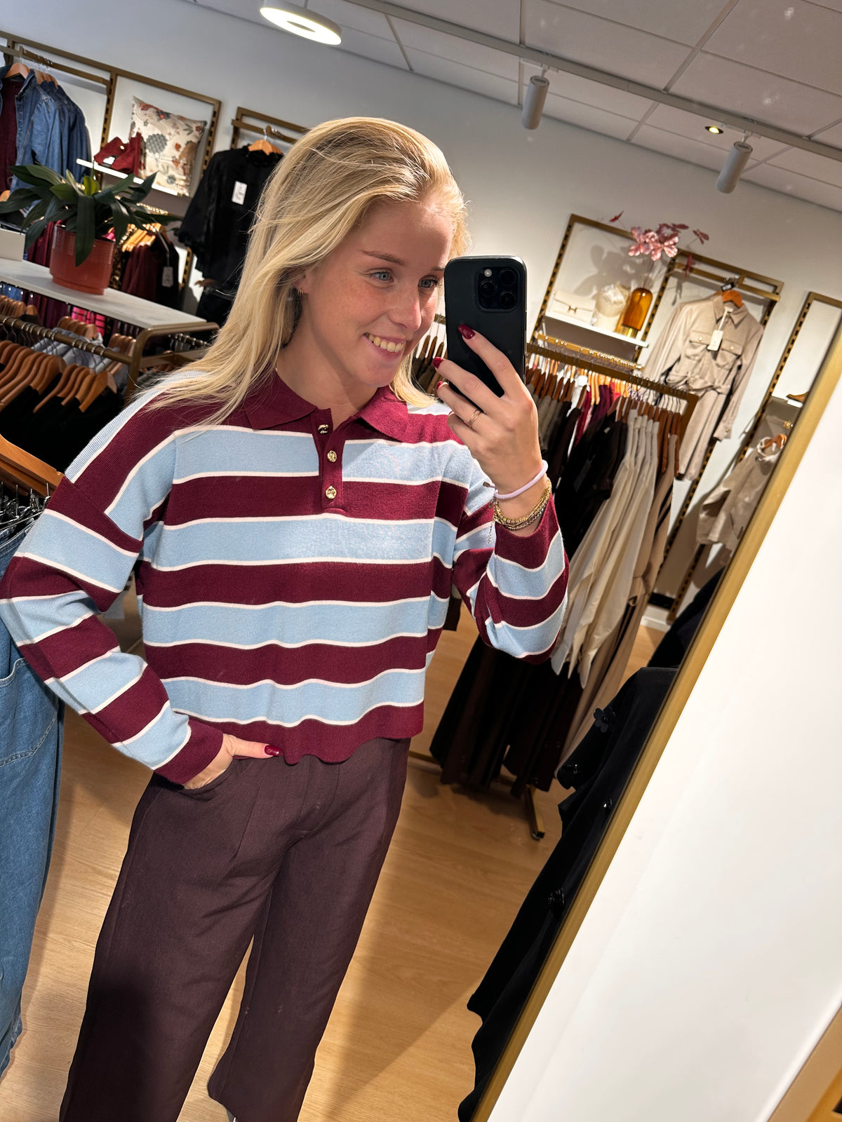 Studio Jolie Sweater daisy Rood - Studio Jolie